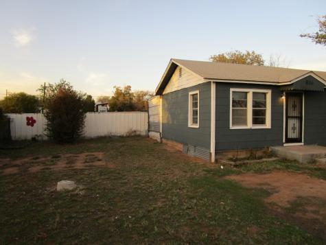 816 E 11th Street Colorado City TX 79512