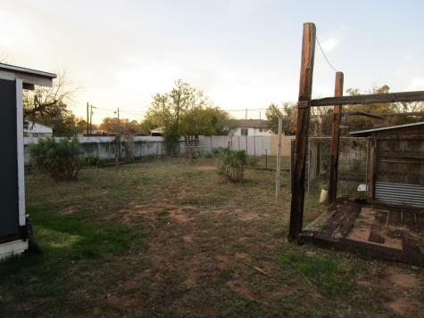 816 E 11th Street Colorado City TX 79512