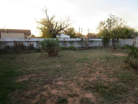 816 E 11th Street Colorado City TX 79512
