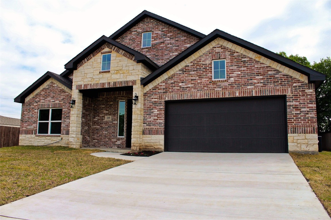 218 Martin Luther Circle Duncanville TX 75116