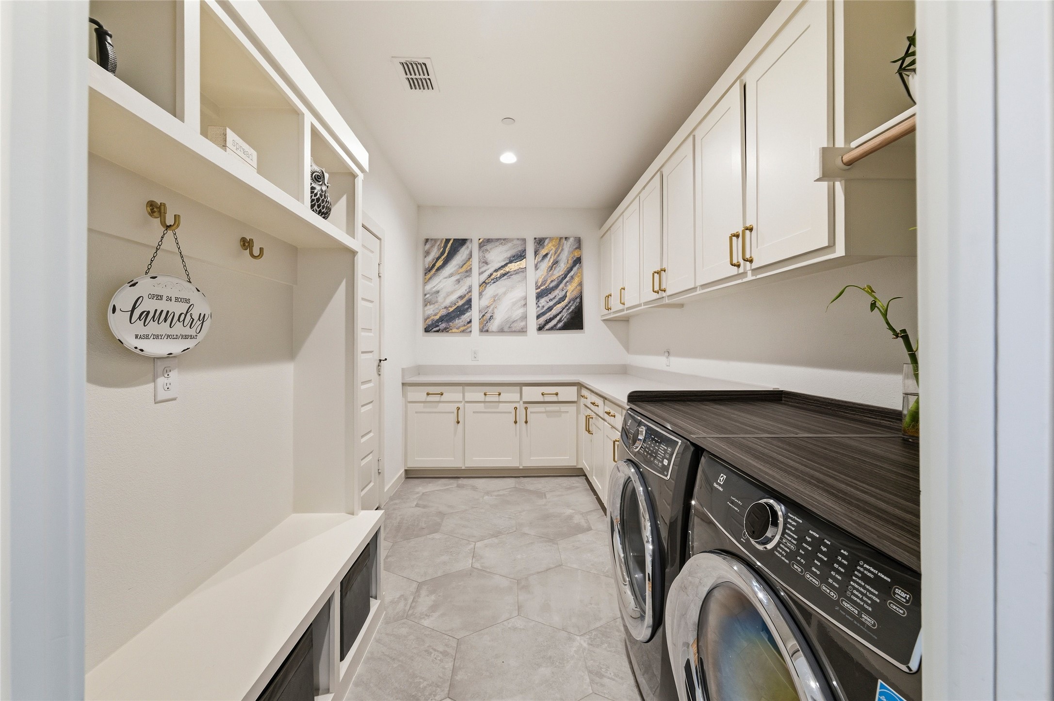 941 Meadow Bend Loop S Grapevine TX 76051