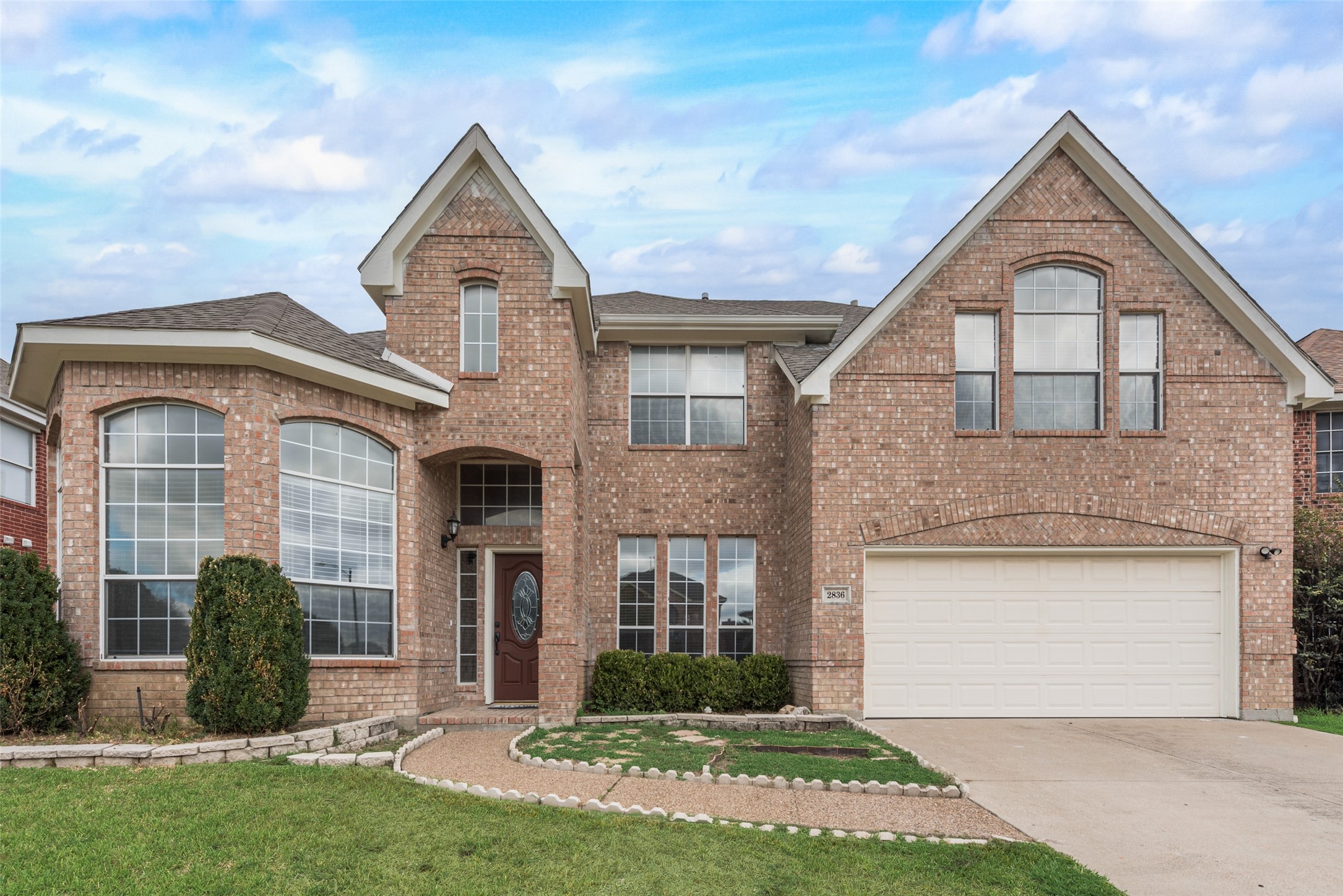 2836 Atrium Drive Grand Prairie TX 75052