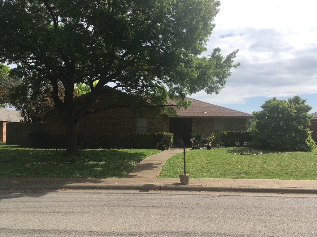 630 Ray Avenue Desoto TX 75115