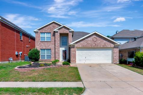 1040 Cottonbelt Drive Saginaw TX 76131