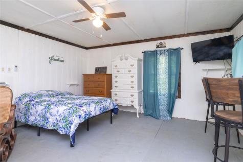 14313 Fm 645 Palestine TX 75803