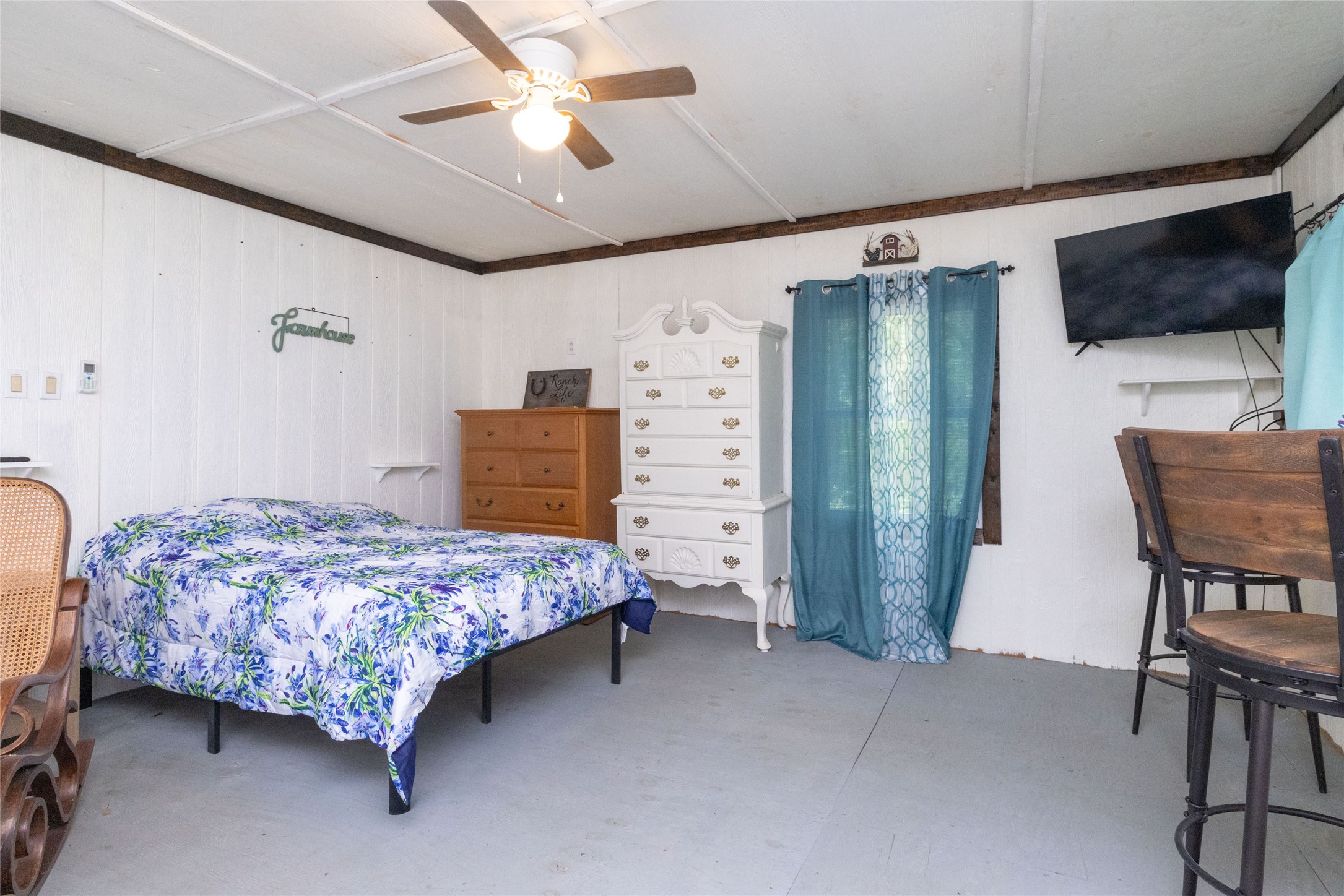 14313 Fm 645 Palestine TX 75803