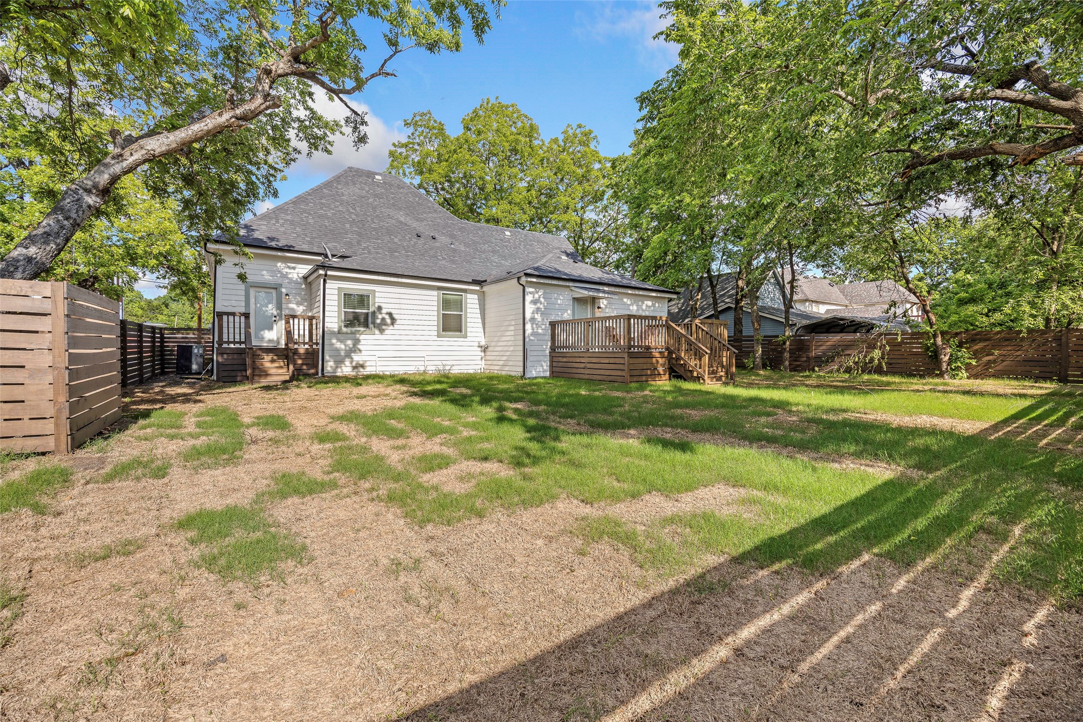 700 S Crockett Street Sherman TX 75090