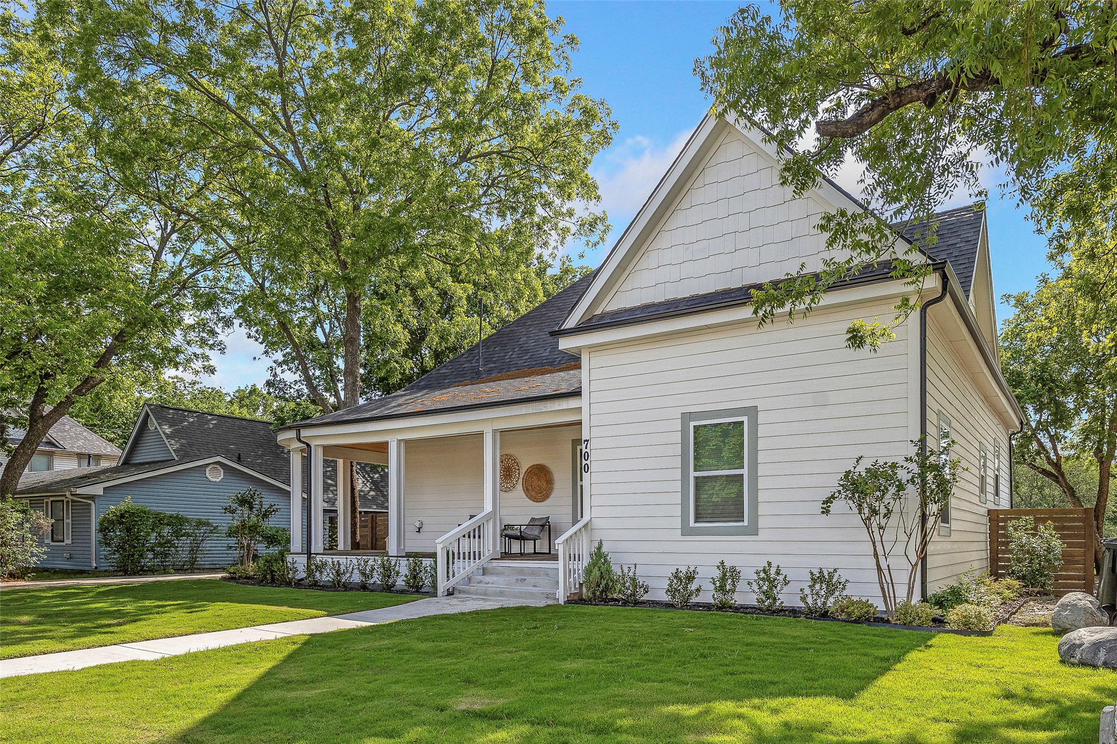 700 S Crockett Street Sherman TX 75090