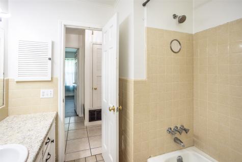 215 E Tennie Street Gainesville TX 76240