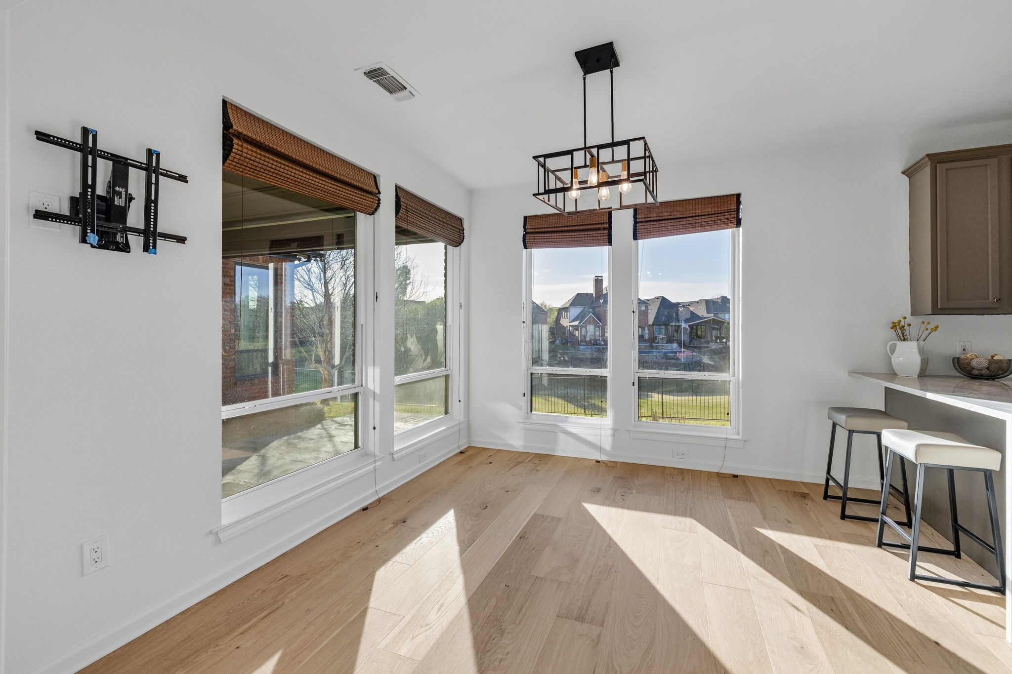 2636 Brookside Drive Irving TX 75063