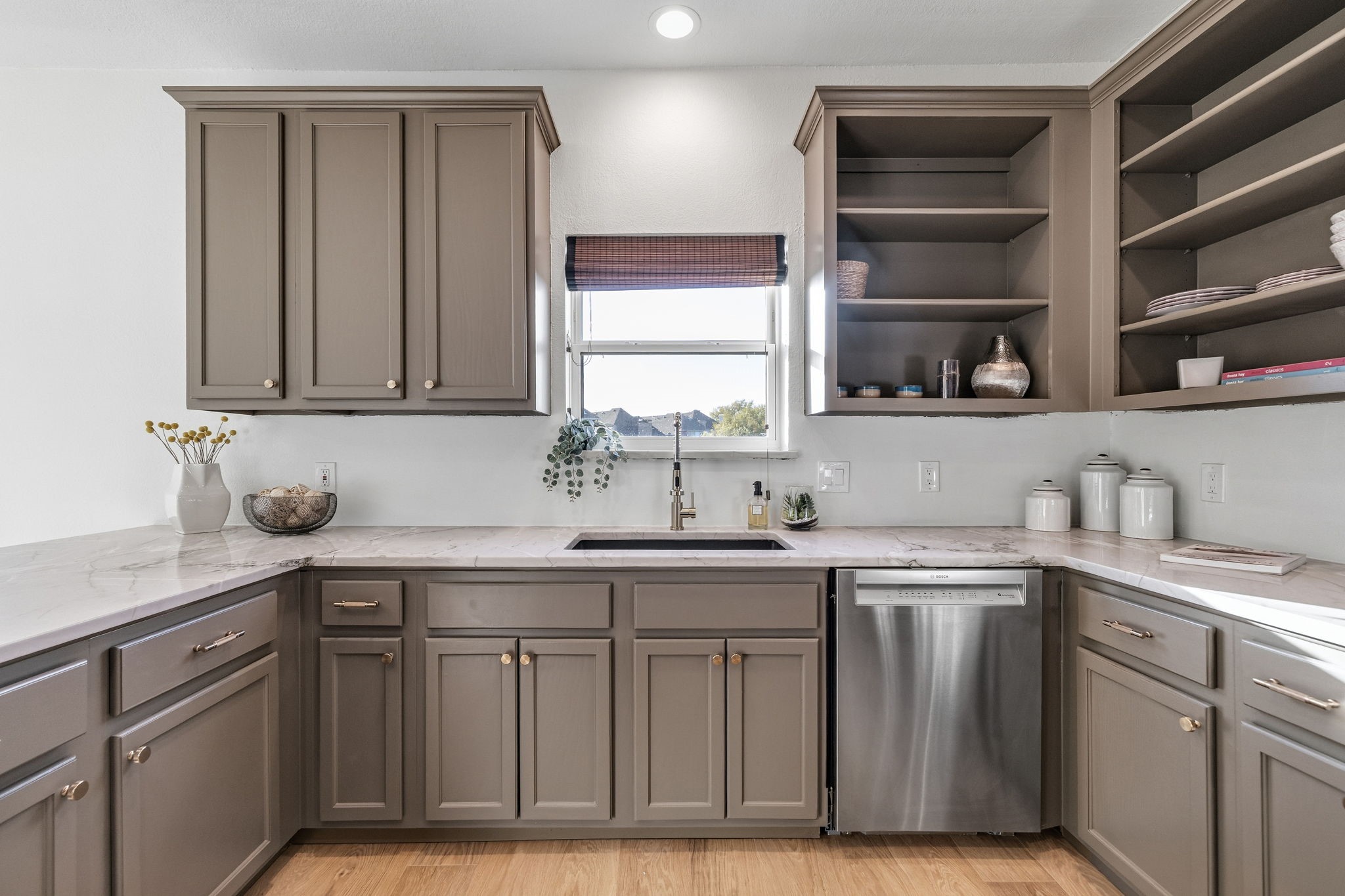 2636 Brookside Drive Irving TX 75063