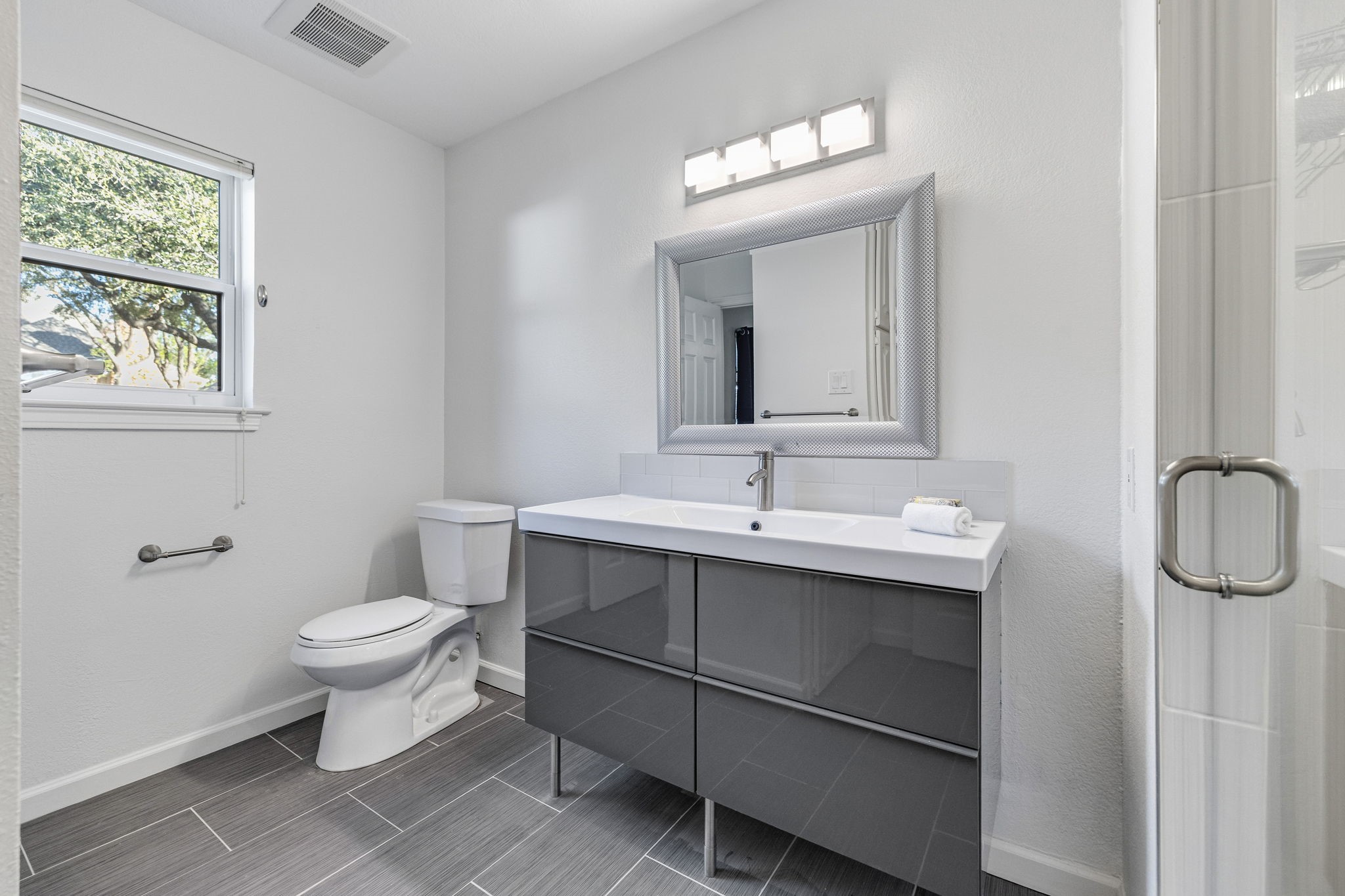 2636 Brookside Drive Irving TX 75063
