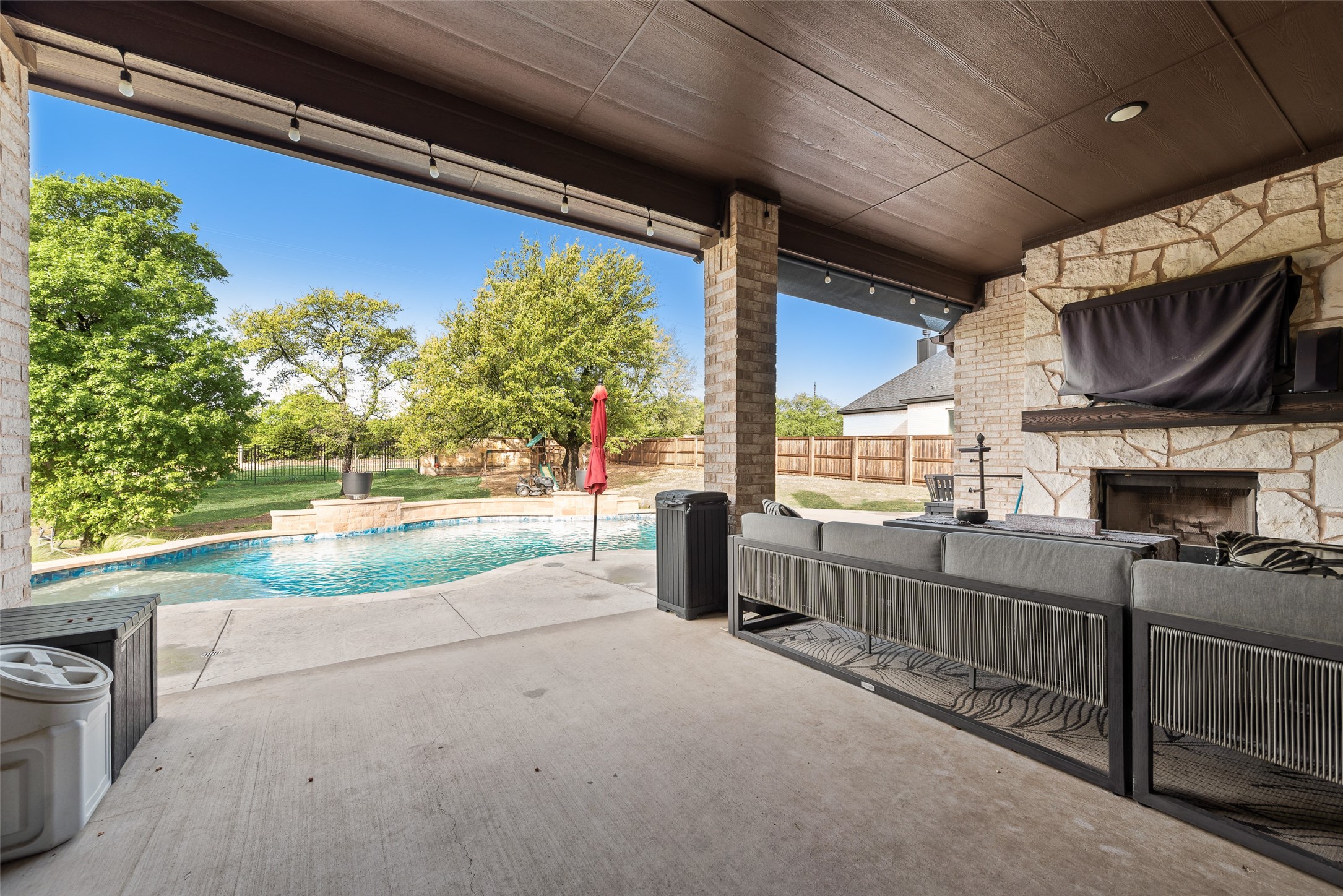 101 Oxford Court Weatherford TX 76088