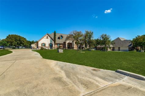 5104 Oak Mill Drive Fort Worth TX 76135