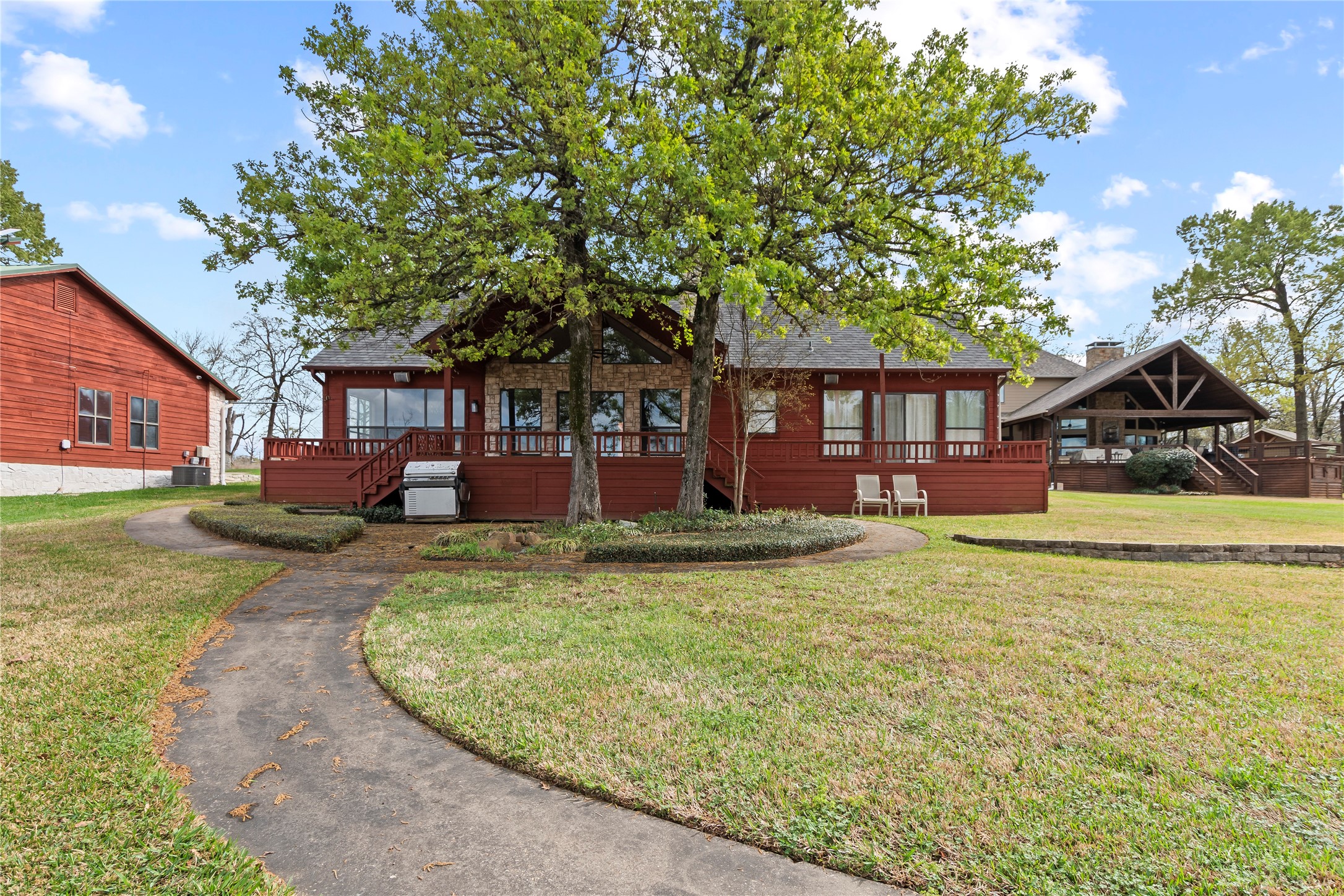 5459 Woodland Shores Drive Log Cabin TX 75148