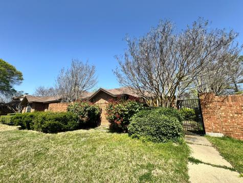 10327 Oak Branch Lane Dallas TX 75227