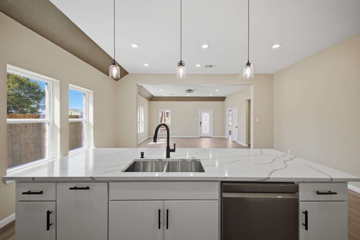 2222 Water Crest Lane Glenn Heights TX 75154