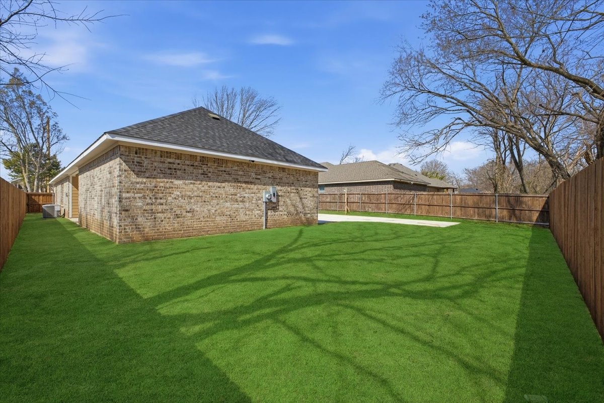 2222 Water Crest Lane Glenn Heights TX 75154