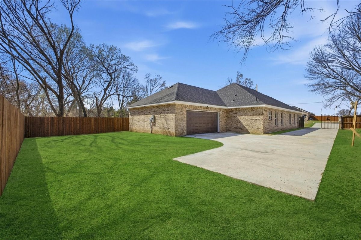 2222 Water Crest Lane Glenn Heights TX 75154