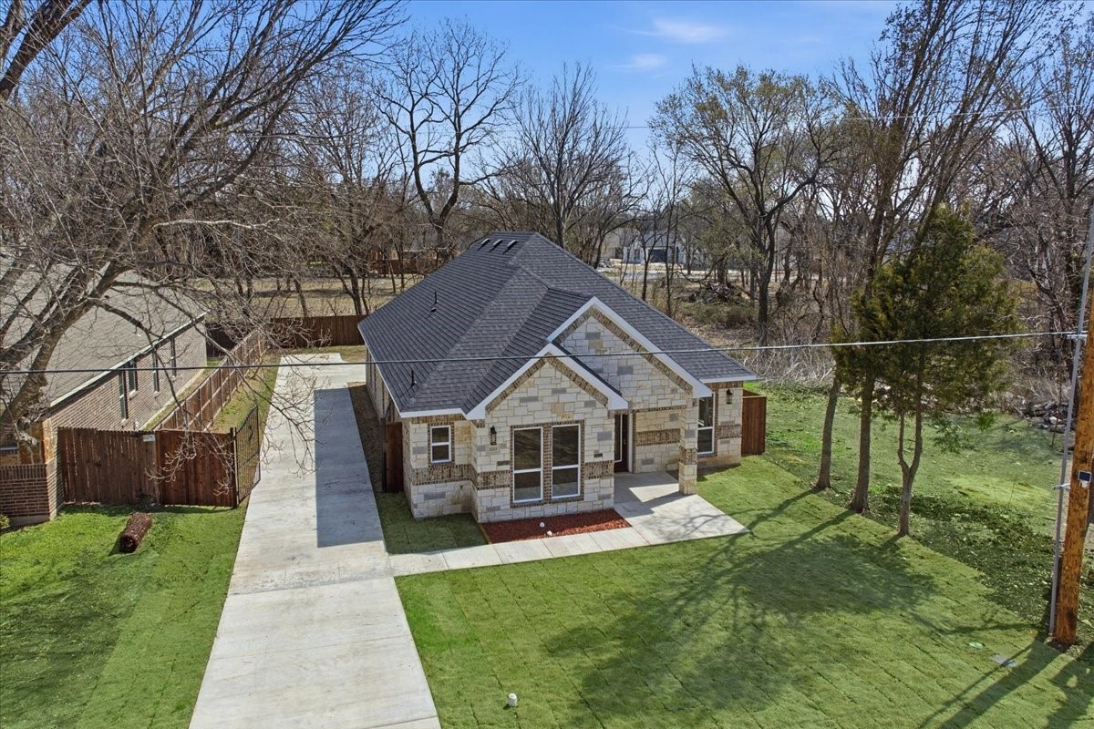 2222 Water Crest Lane Glenn Heights TX 75154