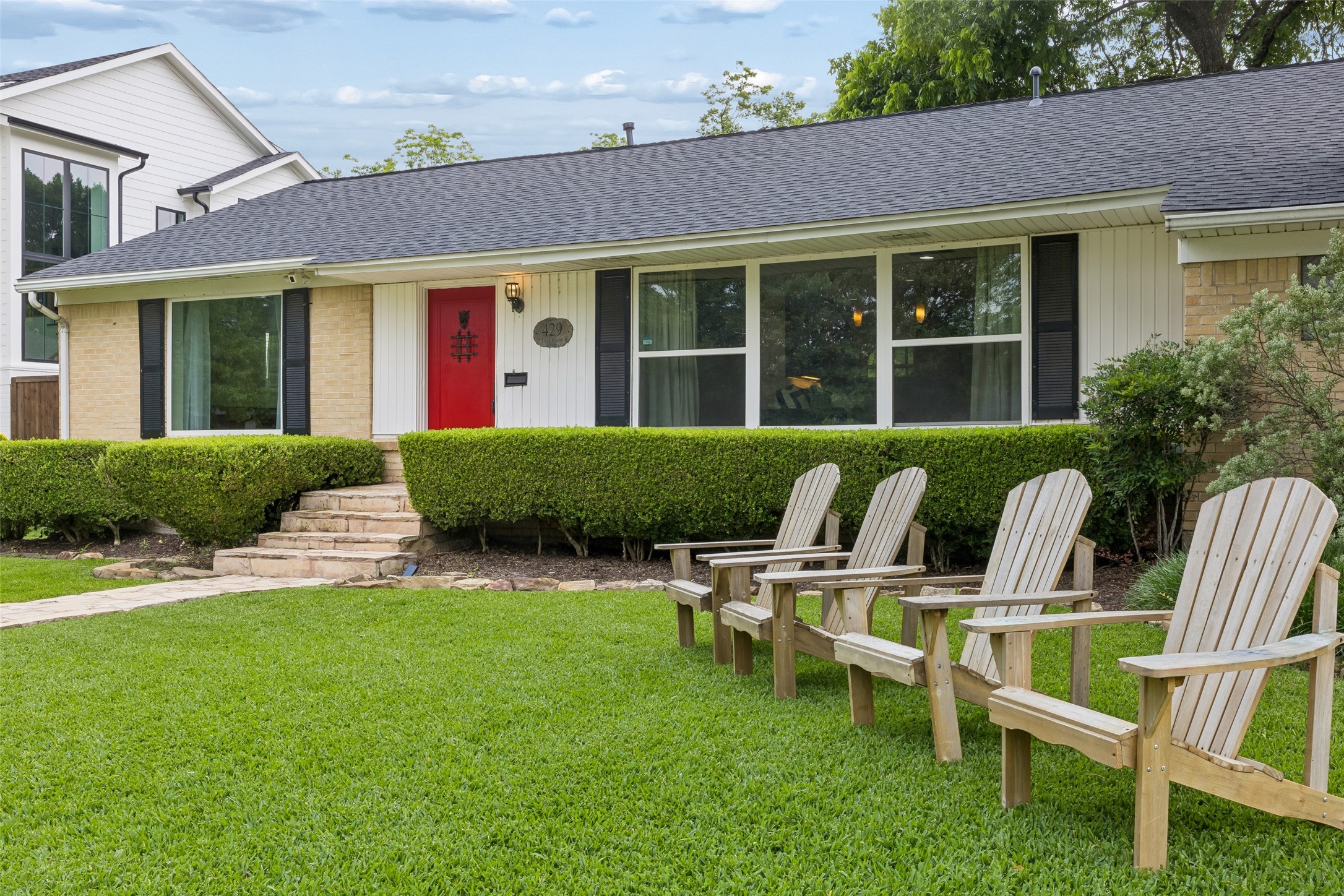 429 Parkhurst Drive Dallas TX 75218