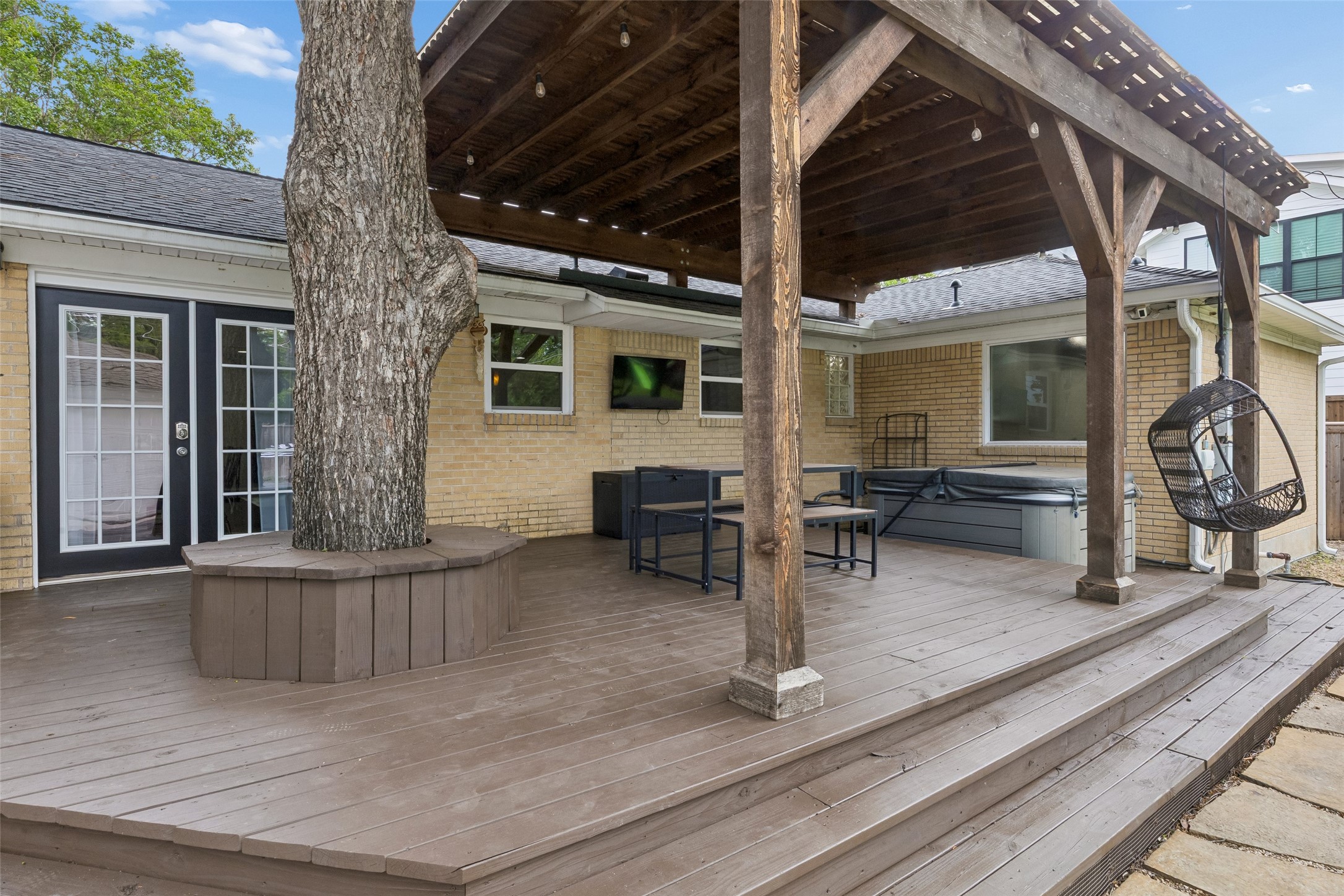 429 Parkhurst Drive Dallas TX 75218