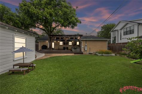 429 Parkhurst Drive Dallas TX 75218