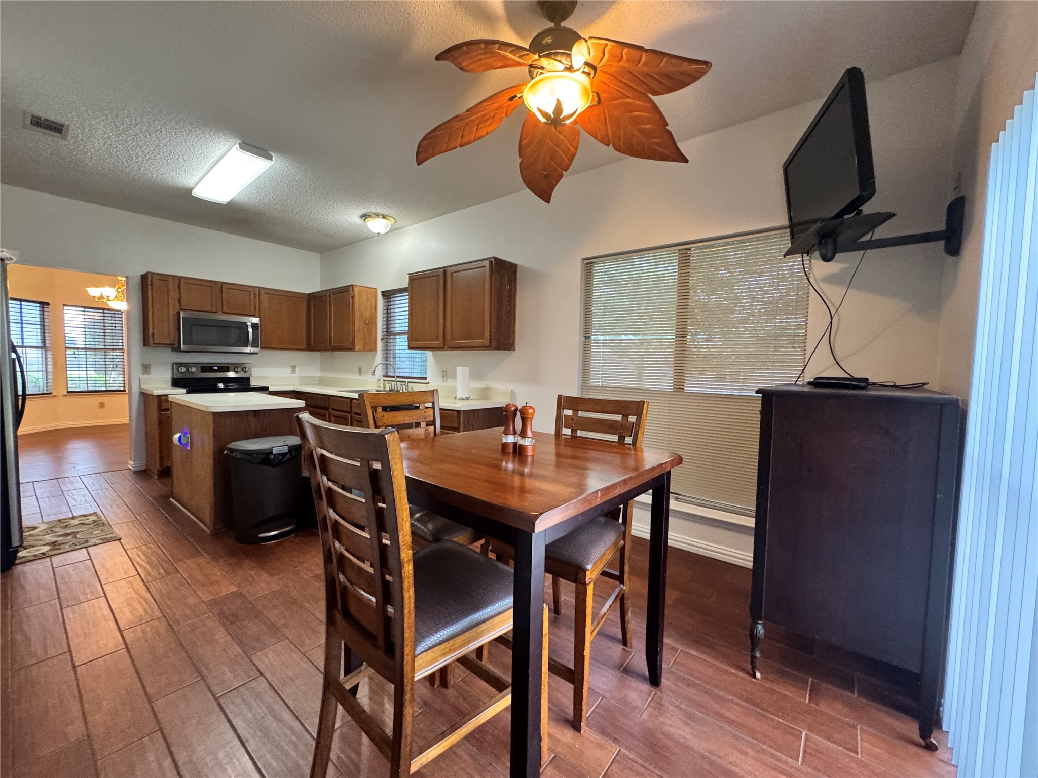 513 Shannon Circle Desoto TX 75115