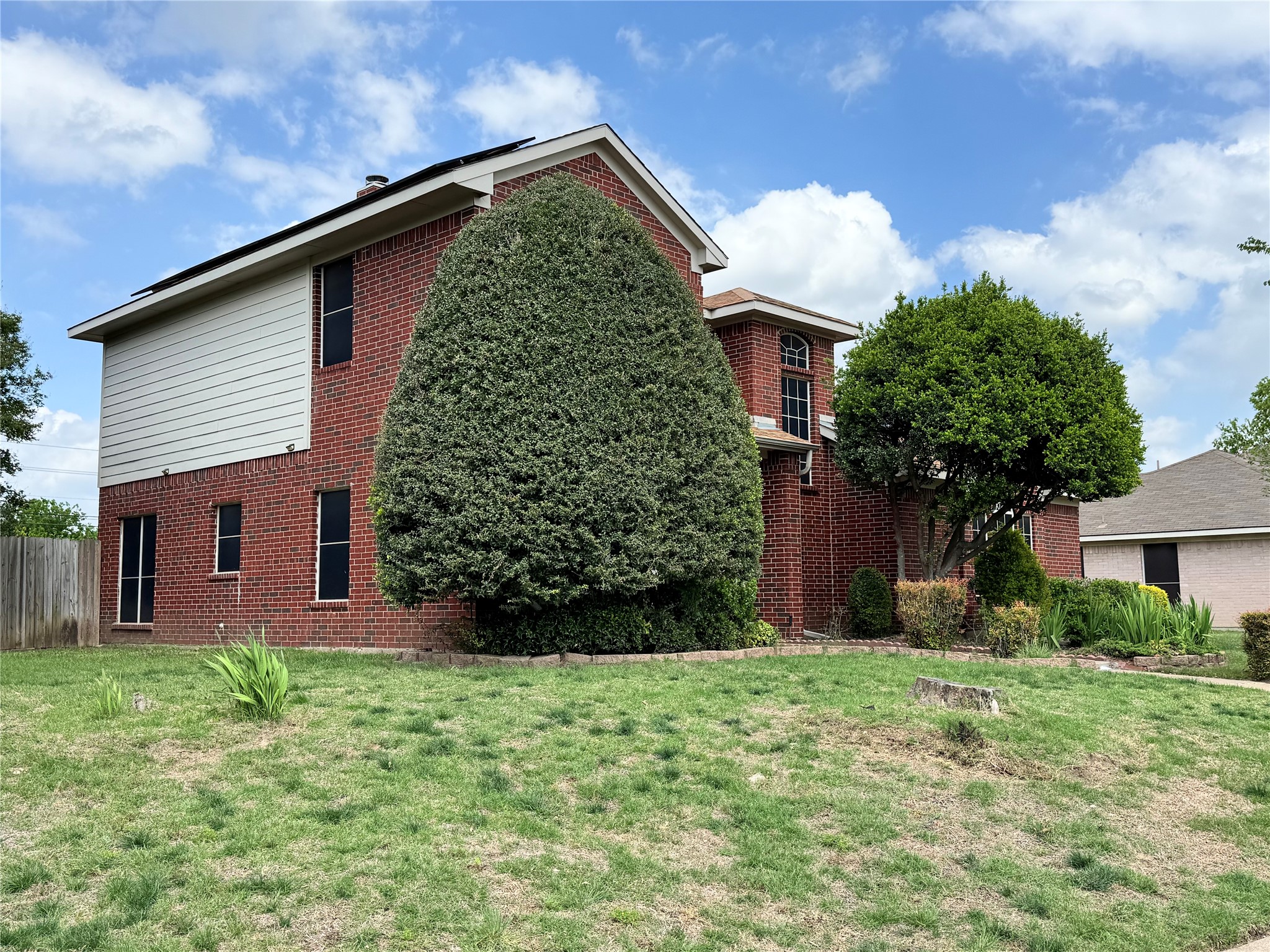 513 Shannon Circle Desoto TX 75115