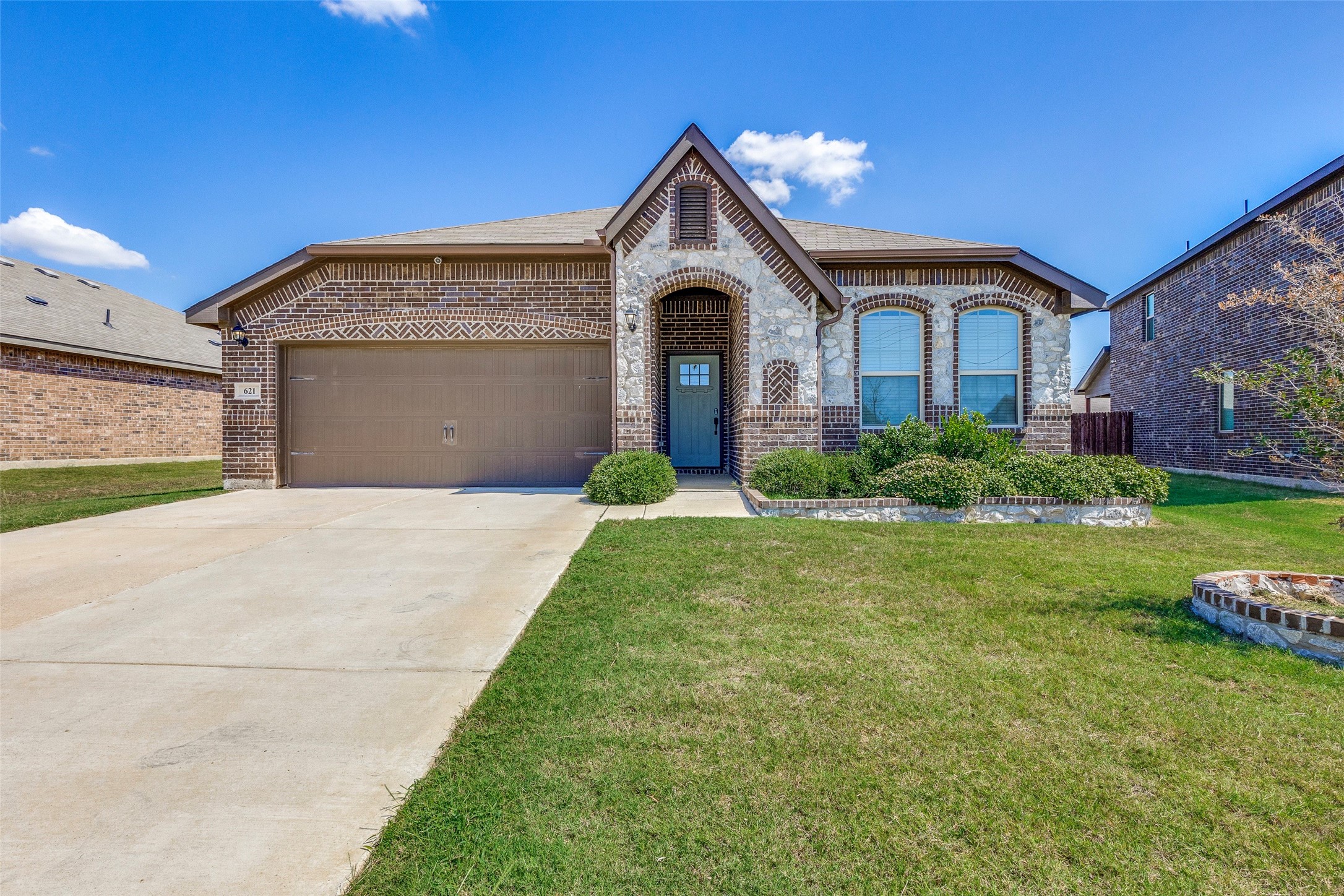 621 Autumn Avenue Justin TX 76247