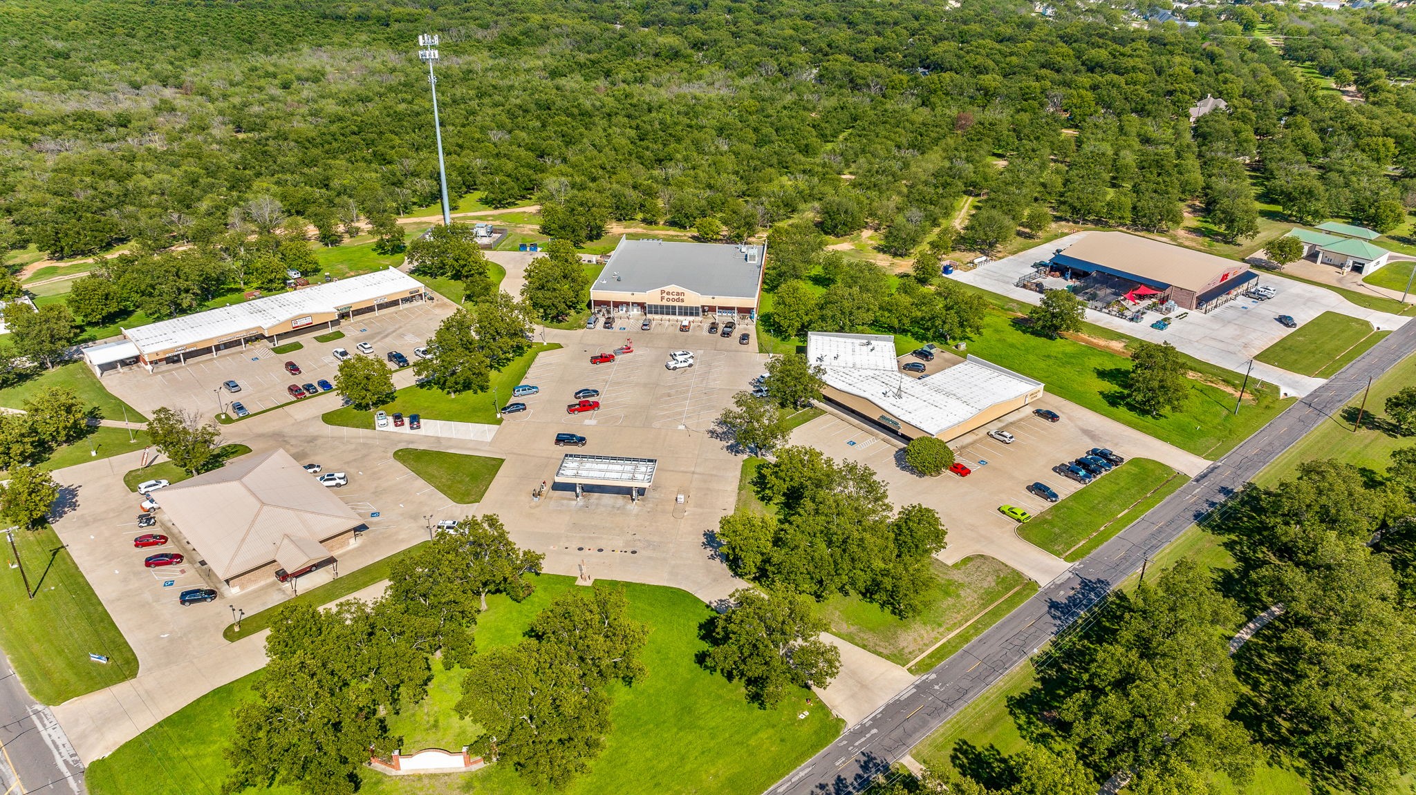 5910 Dog Leg Court Granbury TX 76049