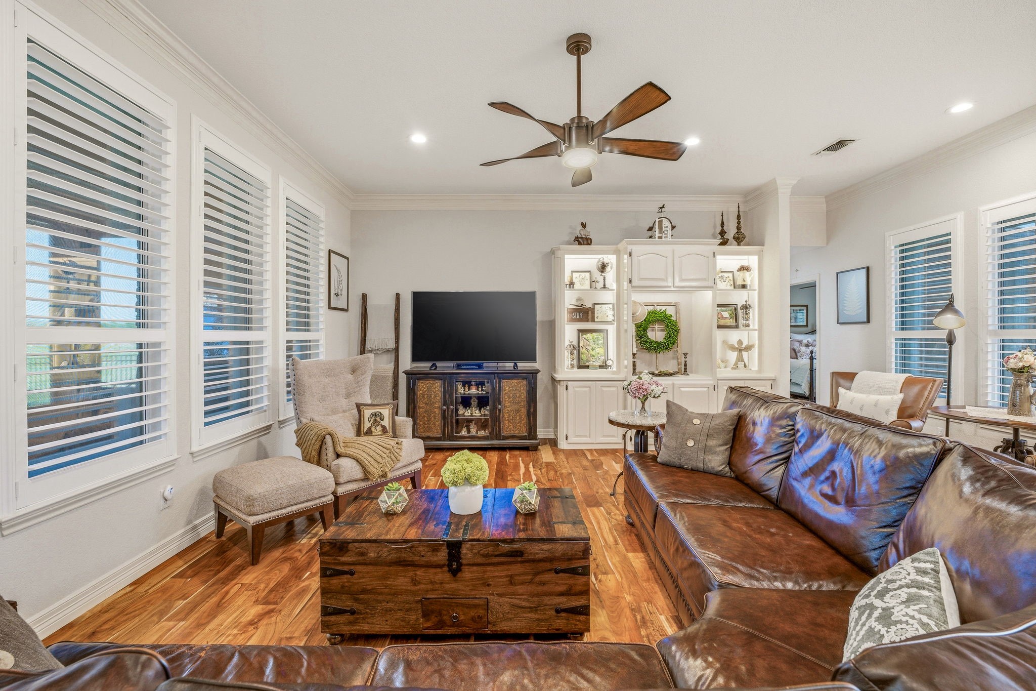 5910 Dog Leg Court Granbury TX 76049