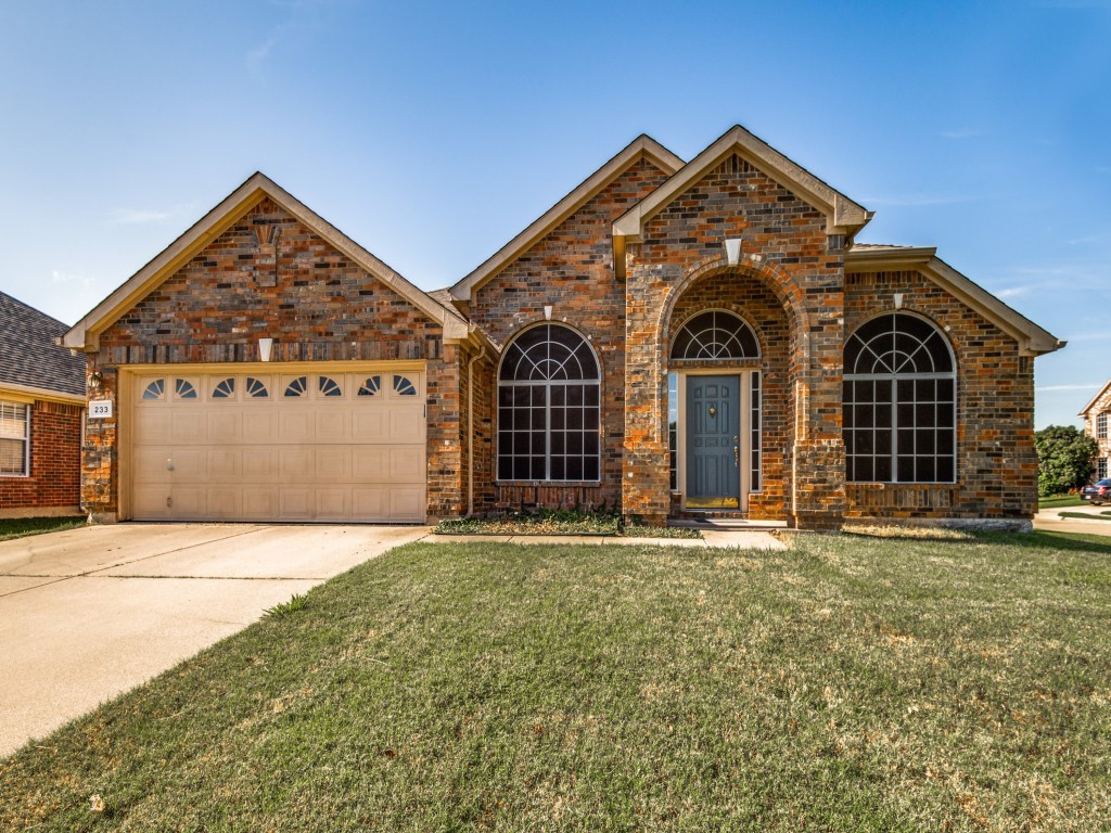 233 Wagon Wheel Drive Grand Prairie TX 75052