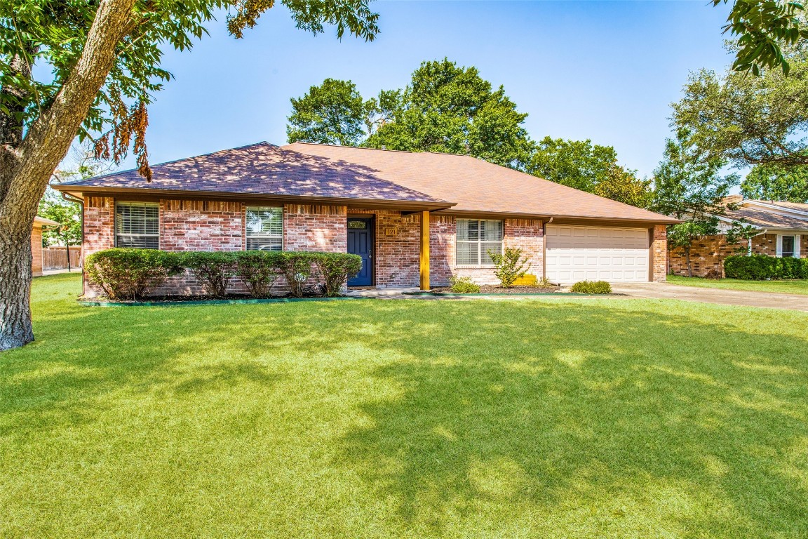 121 Dartmouth Drive Waxahachie TX 75165