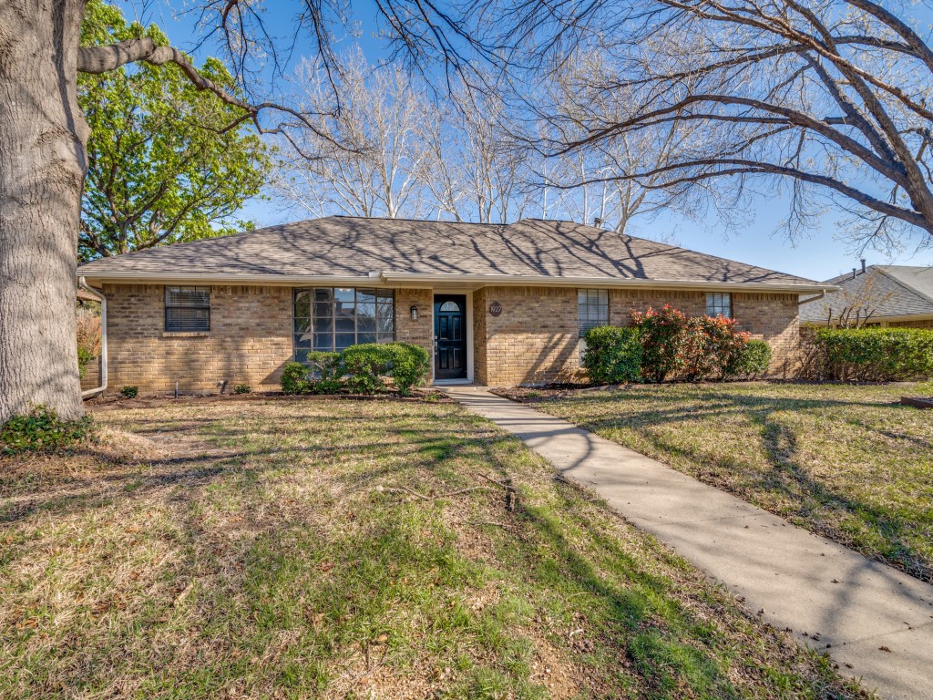 1927 Kensington Drive Carrollton TX 75007
