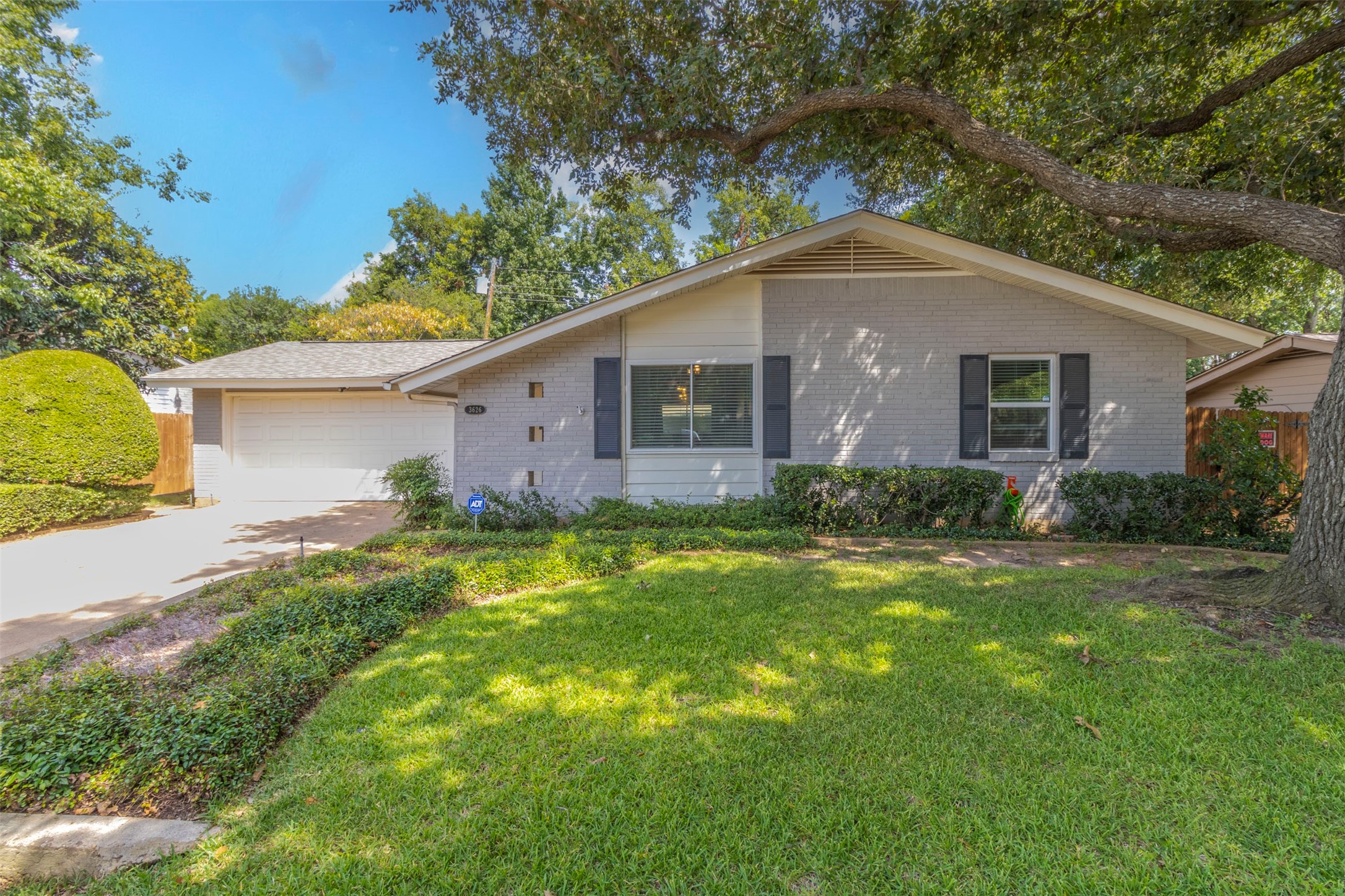 3626 Windsor Street Irving TX 75062