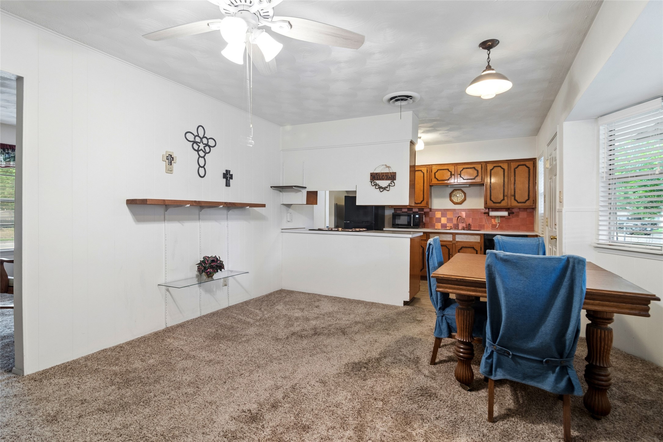 937 Patricia Street Irving TX 75060