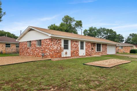 937 Patricia Street Irving TX 75060