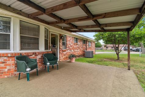 937 Patricia Street Irving TX 75060