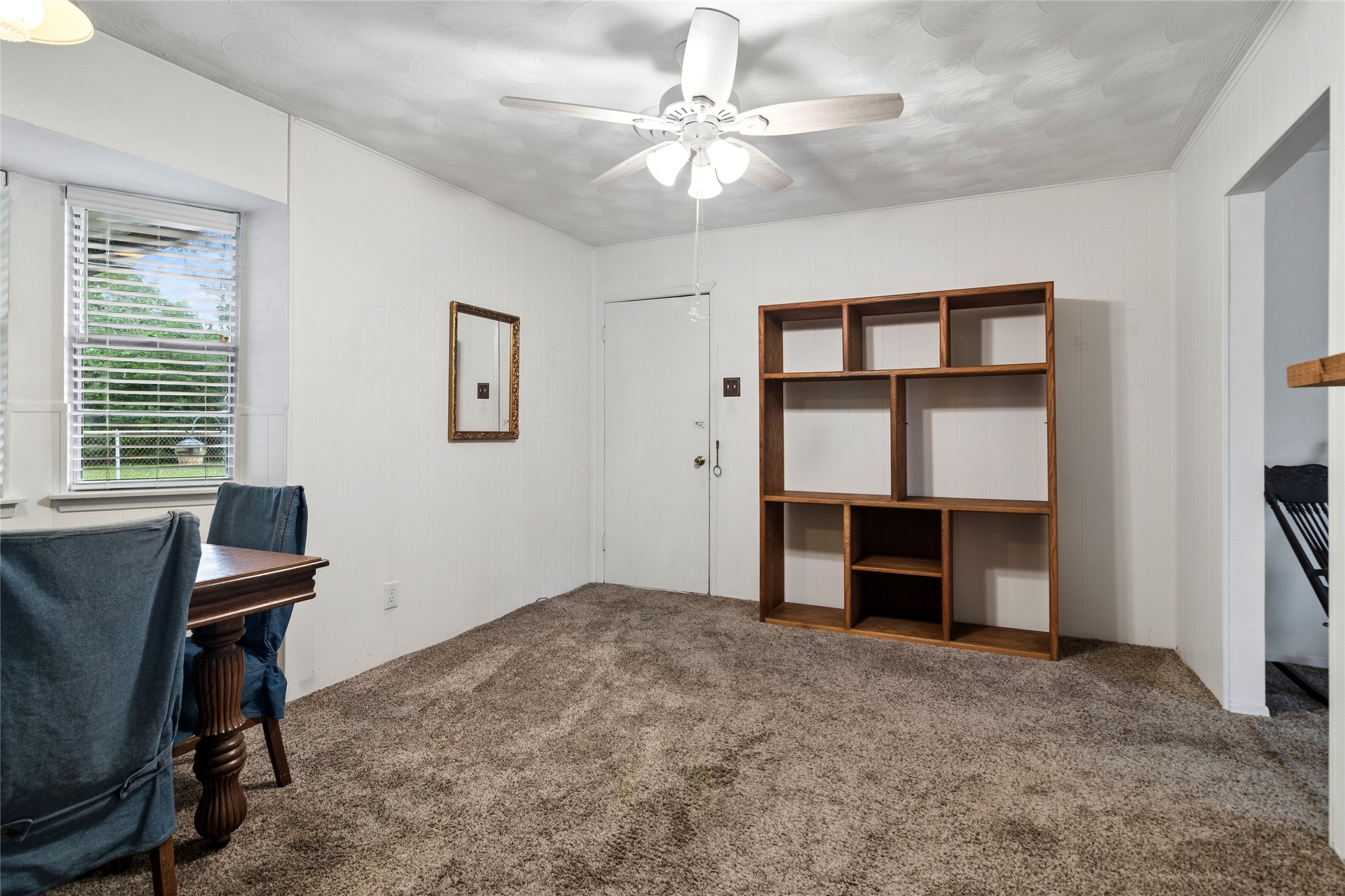 937 Patricia Street Irving TX 75060