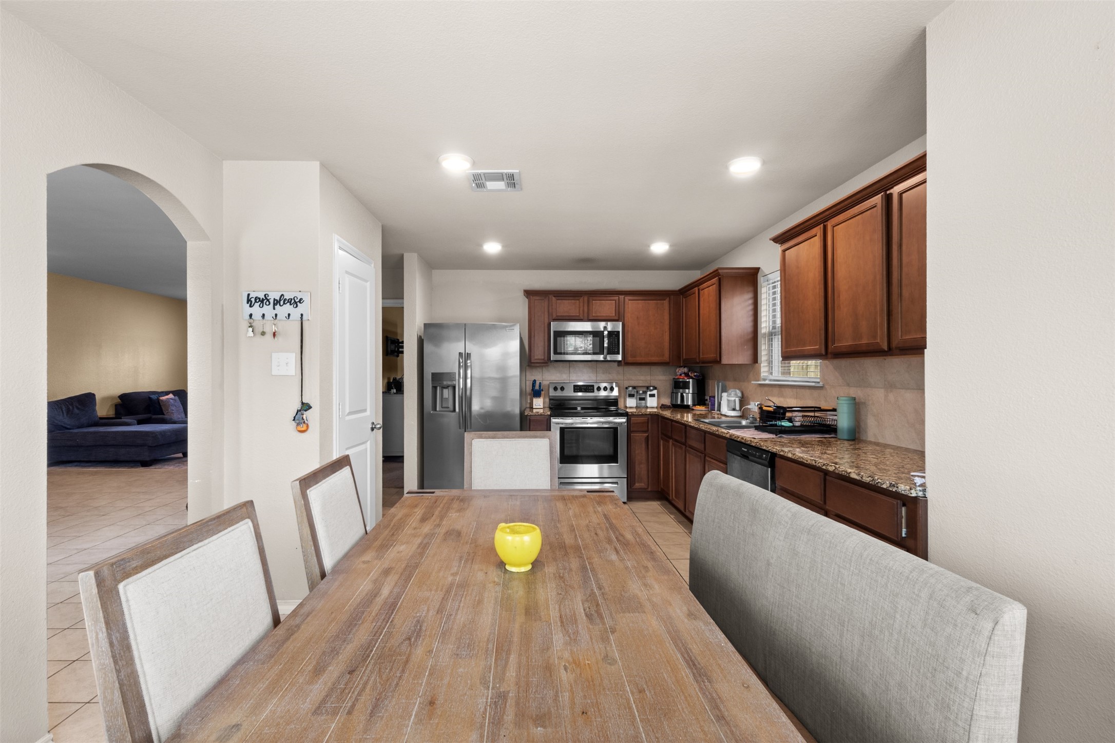 1517 Kentucky Avenue Lancaster TX 75134