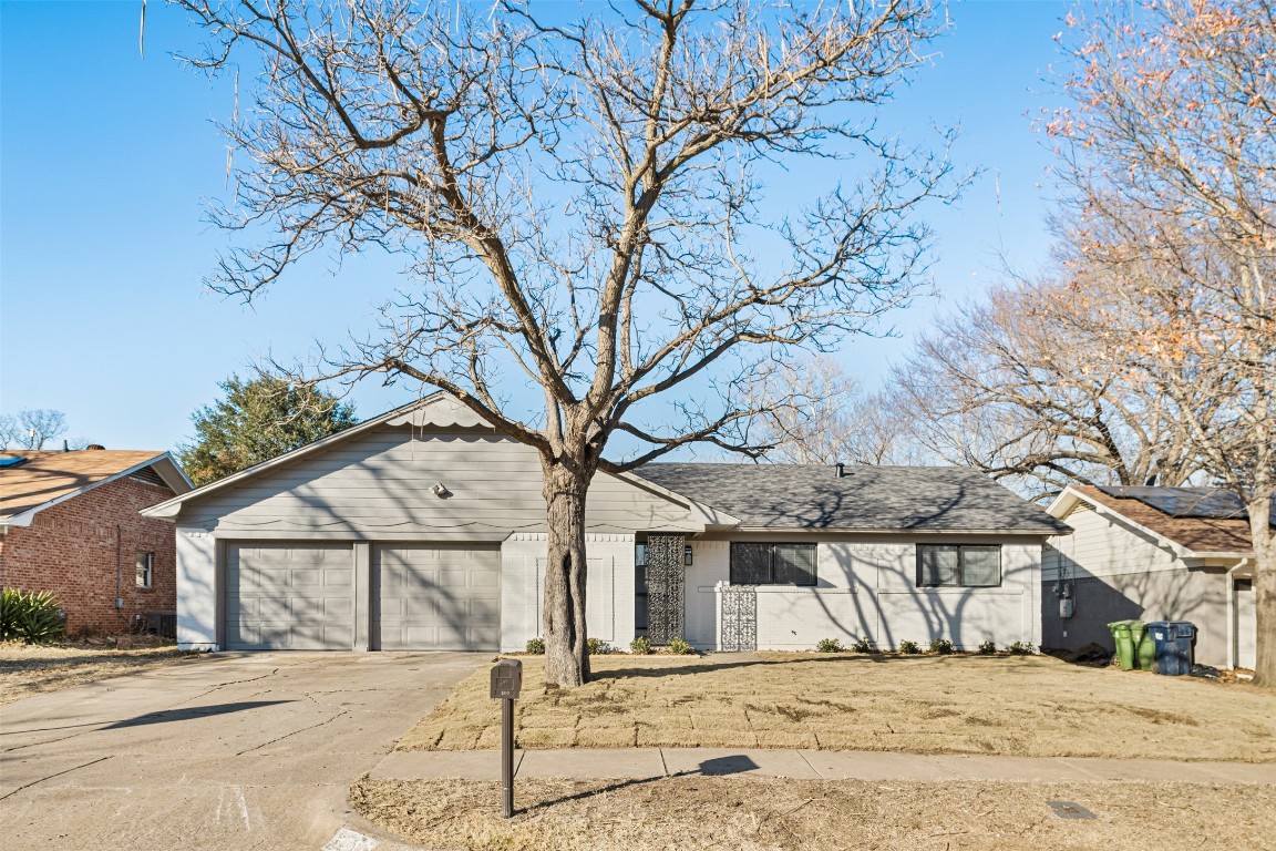 740 Oakwood Avenue Hurst TX 76053