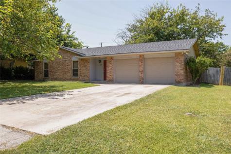 321 Walnut Avenue Azle TX 76020