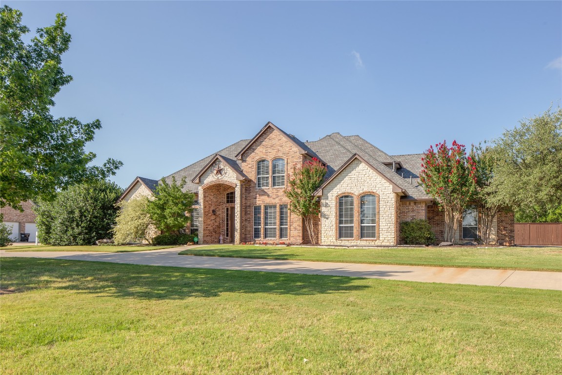 6425 Gehrig Circle Burleson TX 76028