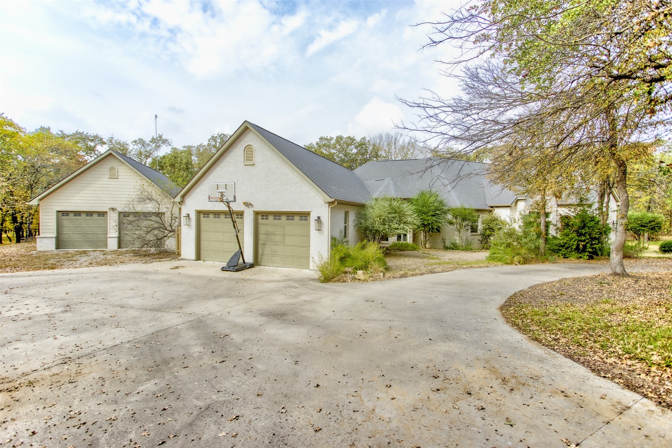 122 Forest Creek Circle Weatherford TX 76088