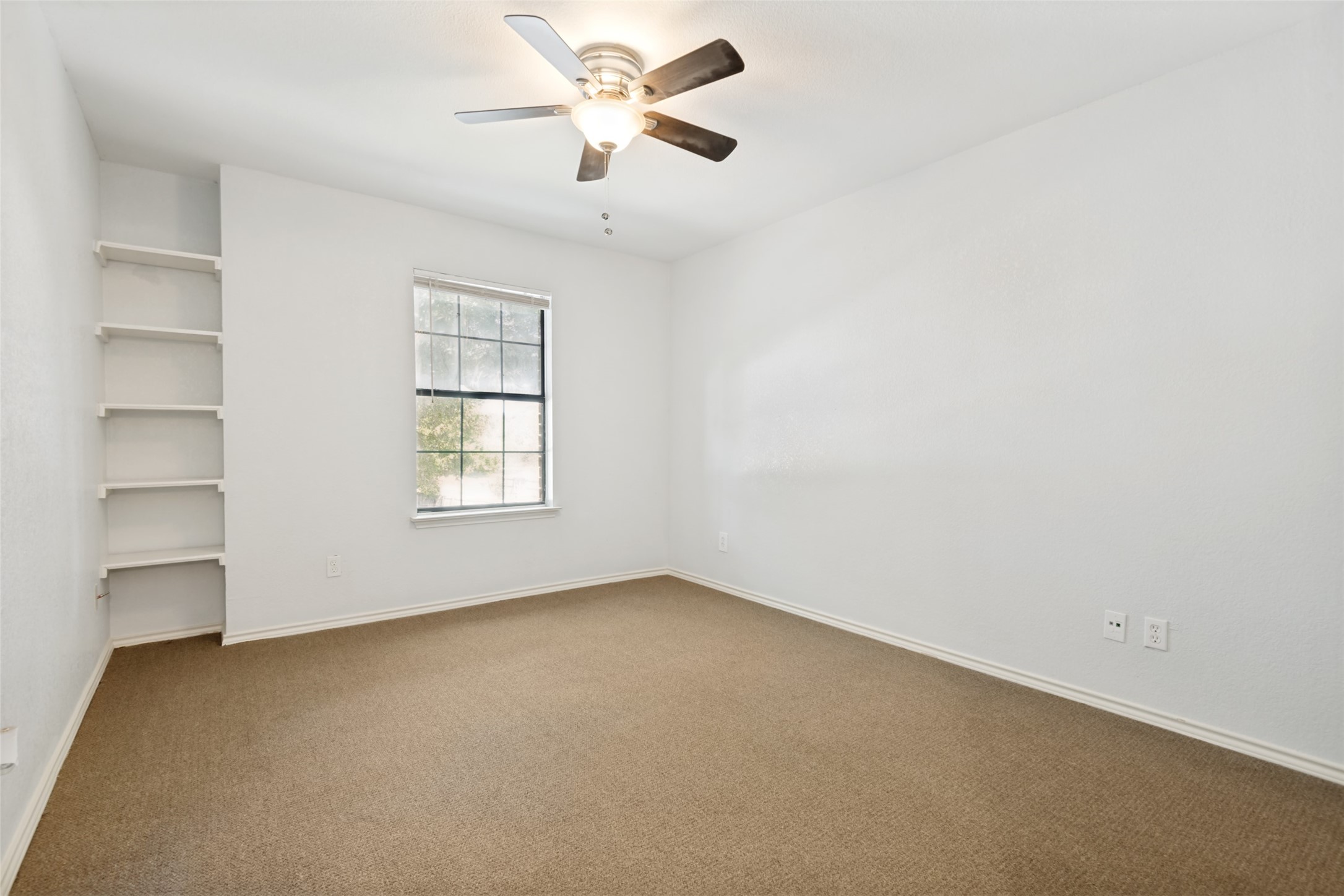 6122 Sasaki Way Garland TX 75043