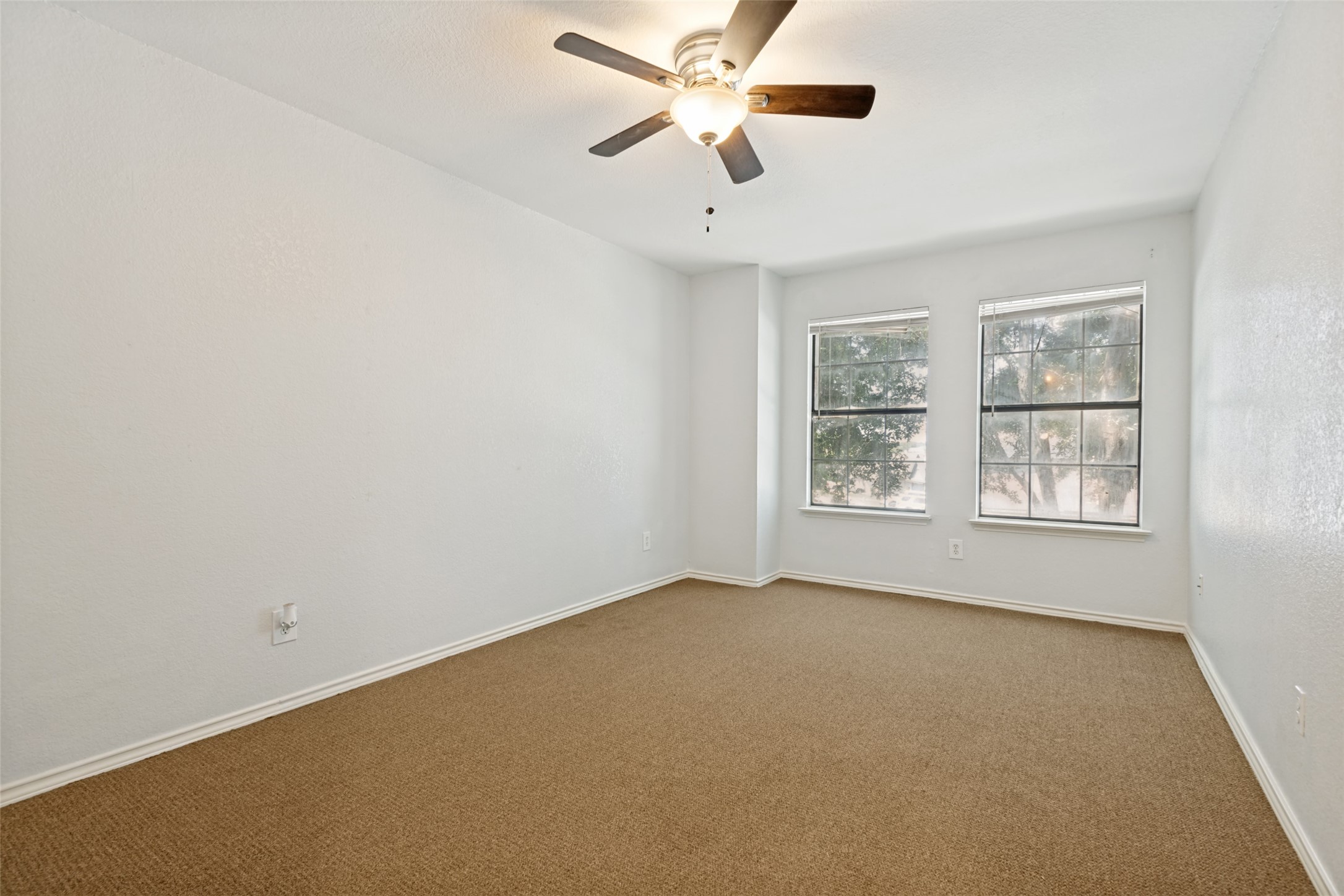 6122 Sasaki Way Garland TX 75043