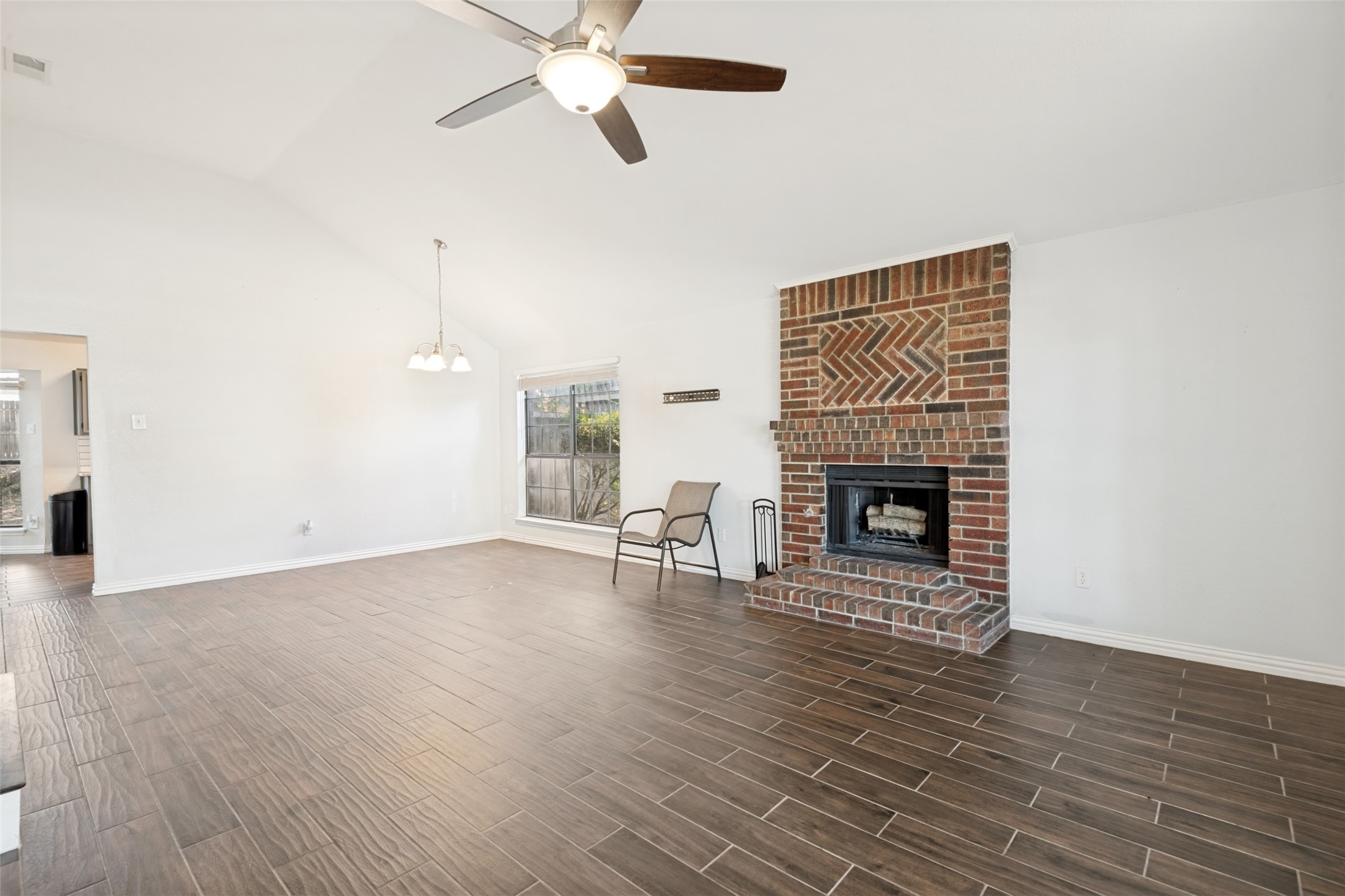 6122 Sasaki Way Garland TX 75043