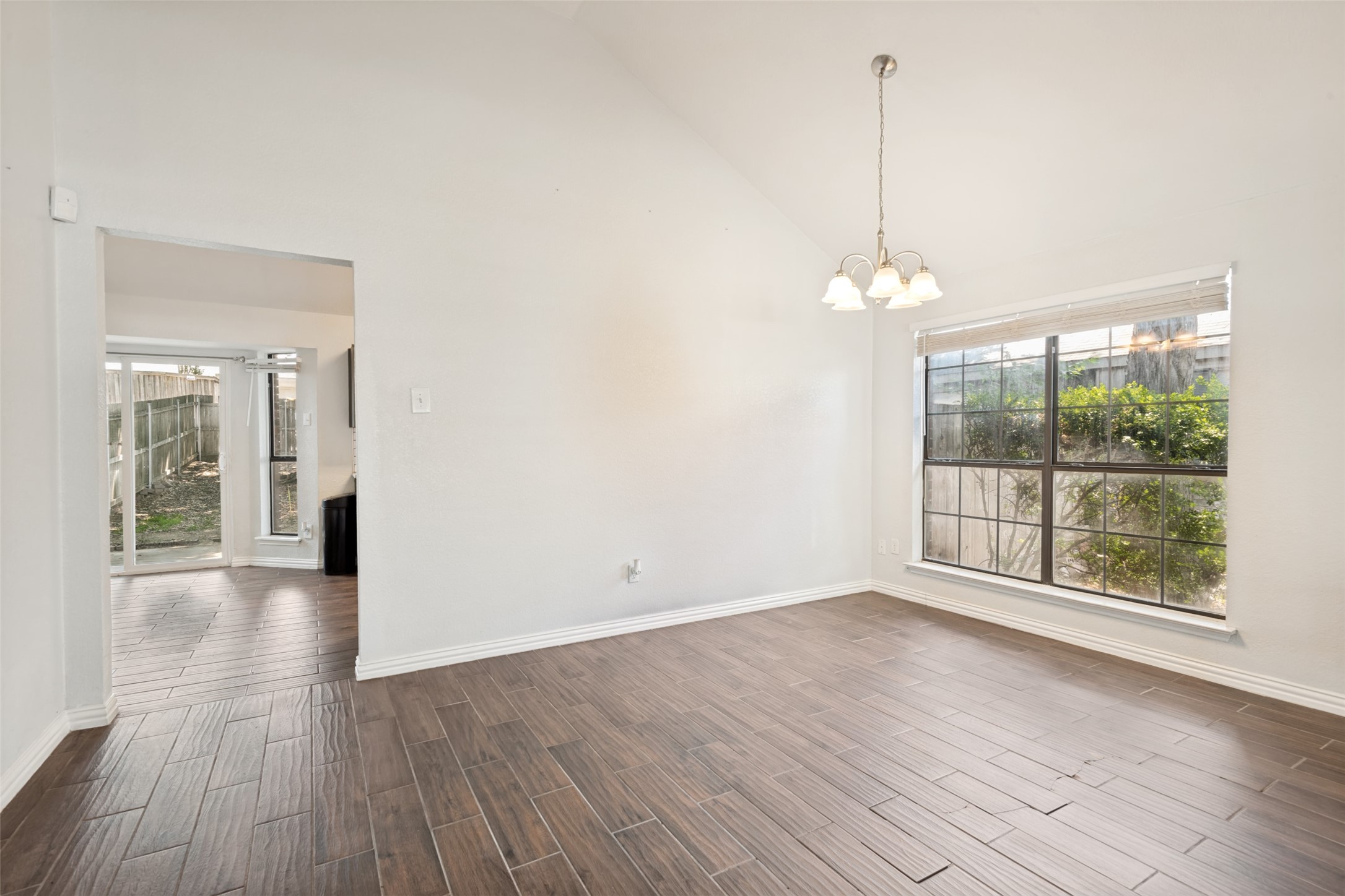 6122 Sasaki Way Garland TX 75043