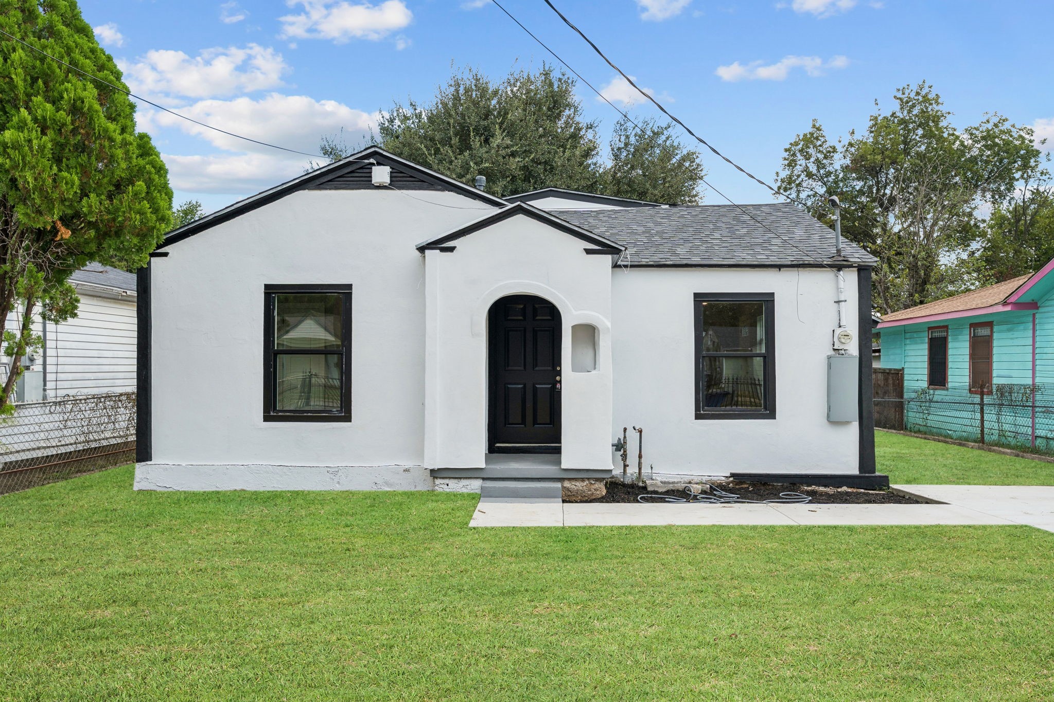 1406 Mentor Avenue Dallas TX 75216